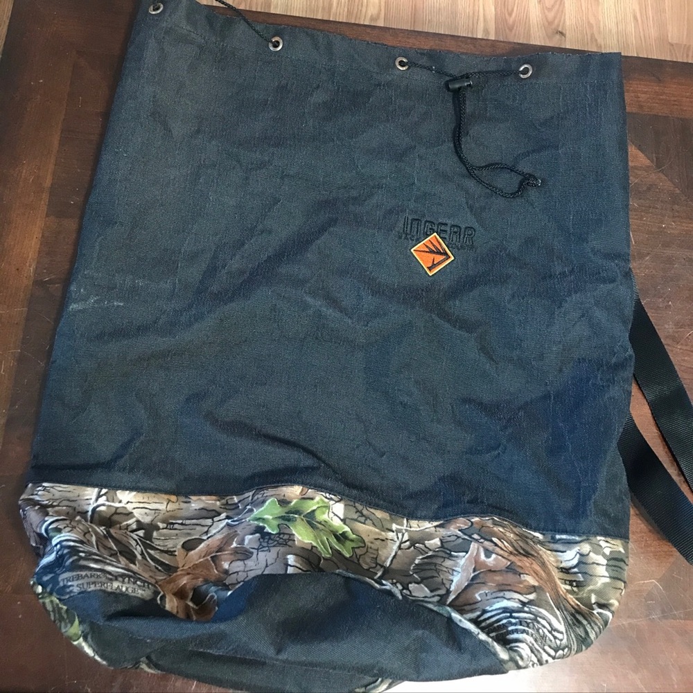 Top Load Barrel Duffel Bag 25x14 Canvas Black Hunter Camo Trim Shoulder Strap